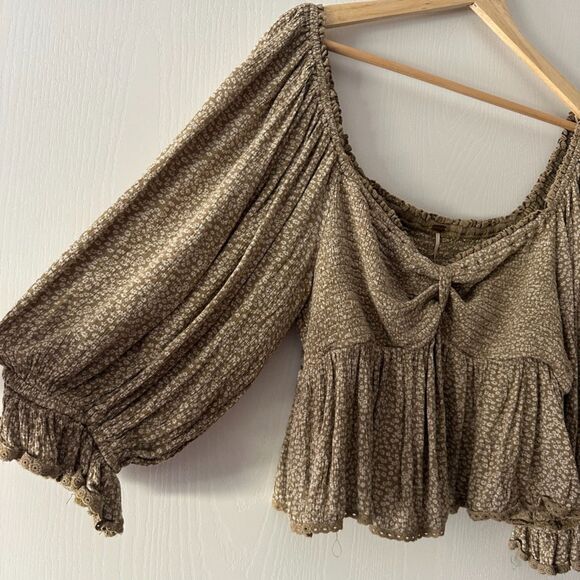 Free People Womens Brittnee Print Smocked Back Peplum Top Floral Size Large - Picture 3 of 9